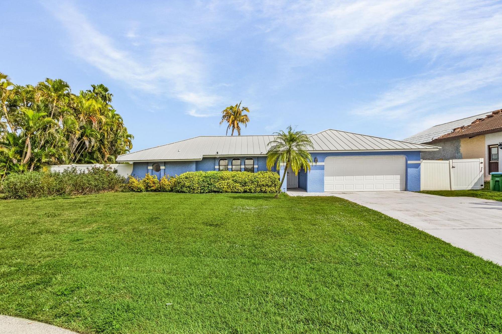 Canal-Front Oasis With Dock And Kayaks In Cape Coral! Ngoại thất bức ảnh